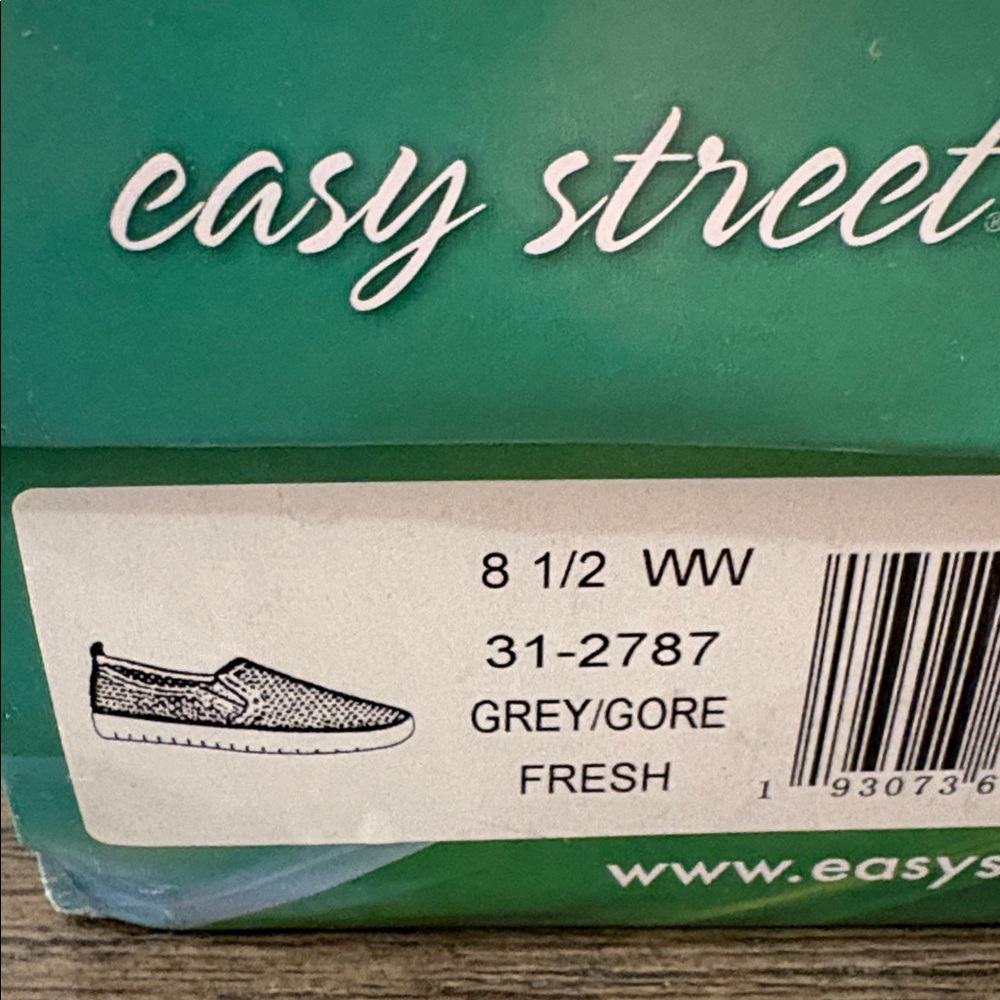 NIB [Easy Street] Fresh Slip On Perforated Gray Loafers Sneakers Women's 8.5 W - Picture 12 of 12